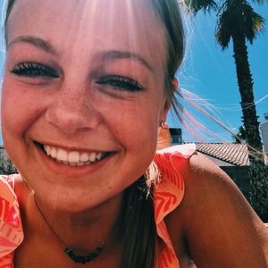 Meet your Posher, Riley